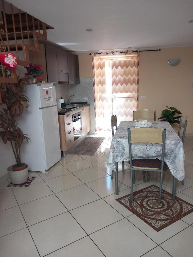 Billy House Hotel Acireale Bagian luar foto